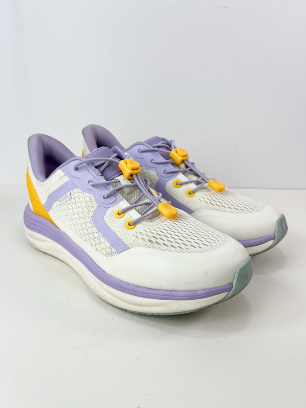 Kizik Women’s London Sneakers White Pastel Lilac Slip On Shoes size 10